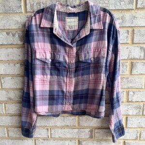 American Eagle Cropped Long Sleeve Button Down Shirt Women's Size M